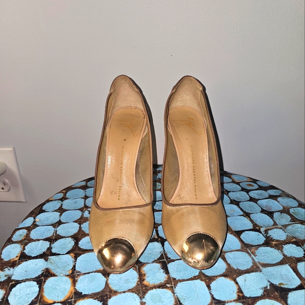Giuseppe Zanotti Gold Mesh Pumps